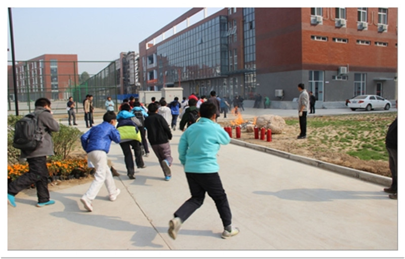 郑州枫杨外国语消防演习