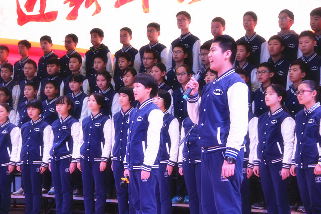 红歌嘹亮、迎新奋强——初一年级合唱比赛